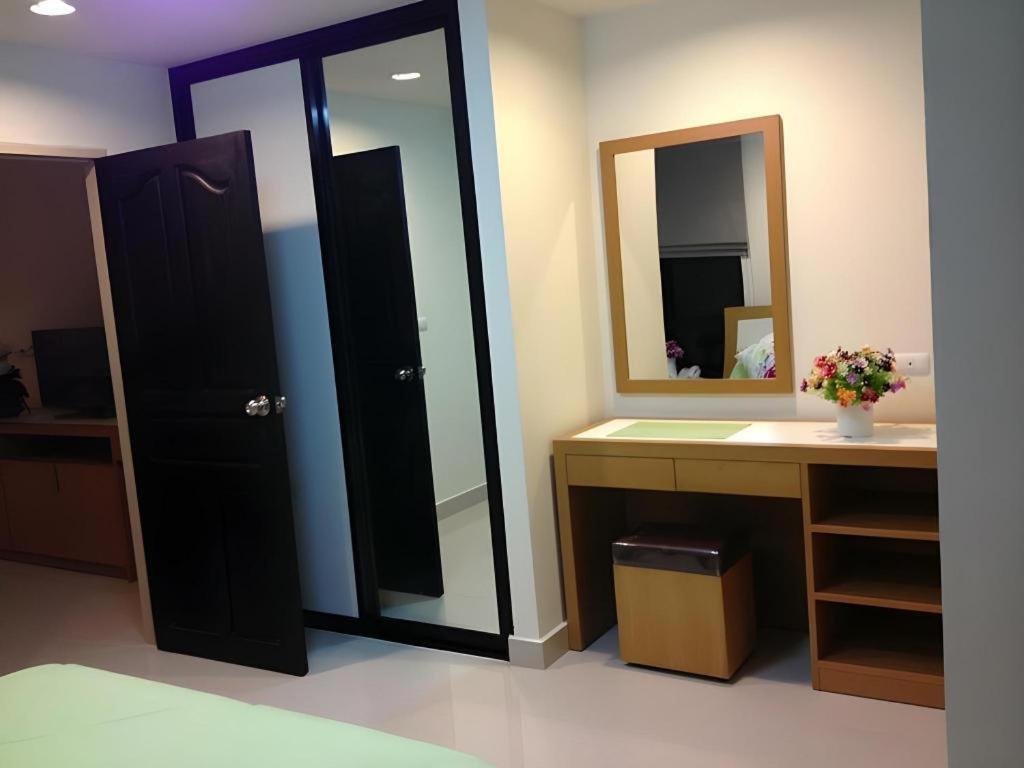 Ipremium Sukhumvit 81 Hotel Bangkok Ngoại thất bức ảnh