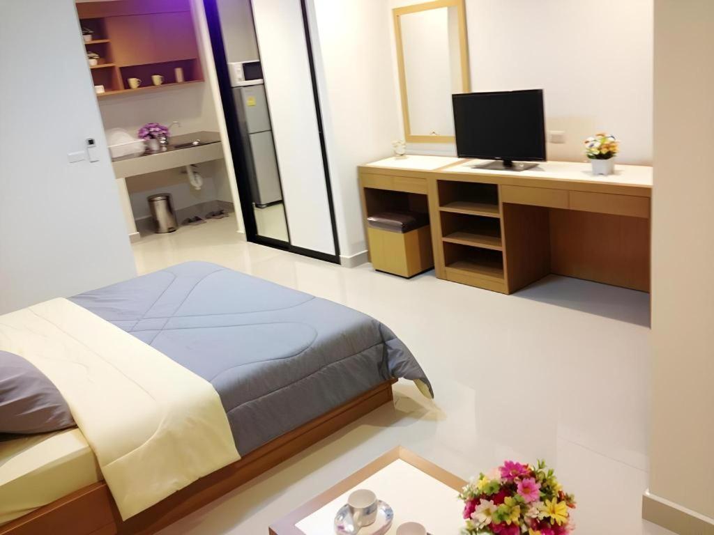 Ipremium Sukhumvit 81 Hotel Bangkok Ngoại thất bức ảnh