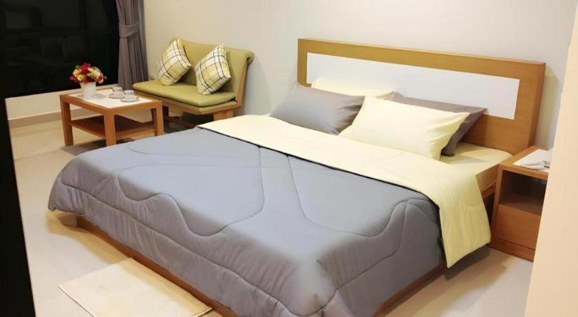 Ipremium Sukhumvit 81 Hotel Bangkok Ngoại thất bức ảnh