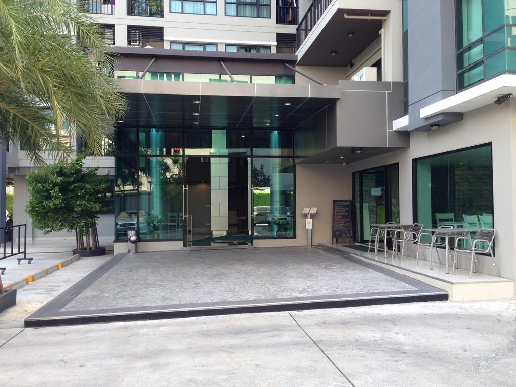 Ipremium Sukhumvit 81 Hotel Bangkok Ngoại thất bức ảnh
